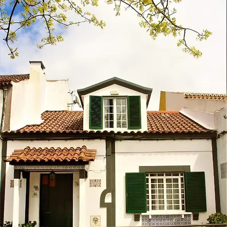 Casa Inti / Inti House Furnas *