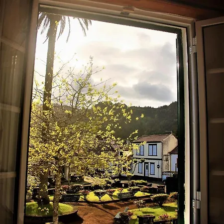 Casa Inti / Inti House Furnas Frühstückspension