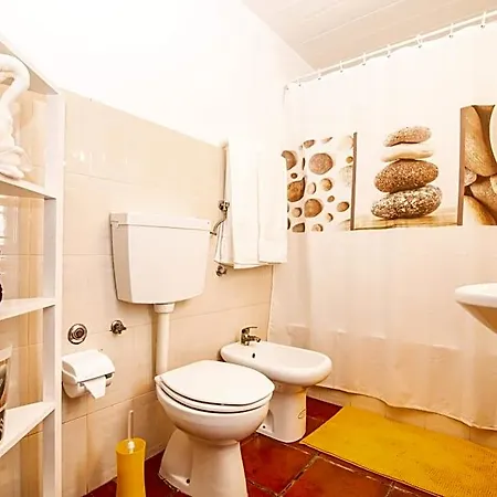 Casa Inti / Inti House Furnas (Azores)